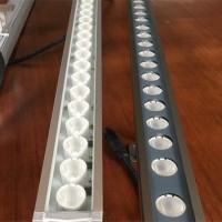 一款 結(jié)構(gòu)防水LED洗墻燈 可以水下使用